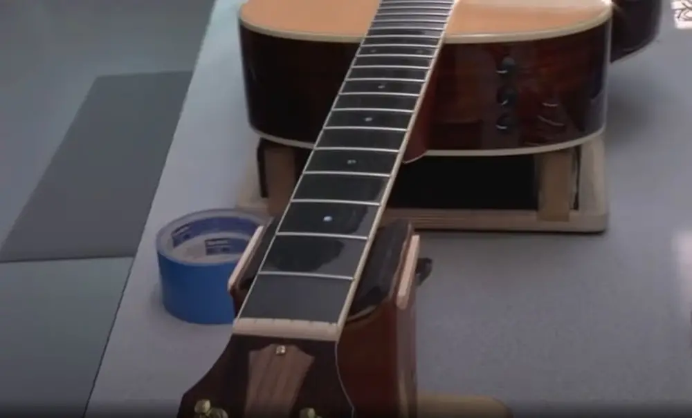 cleaning acoustic guitar fretboard